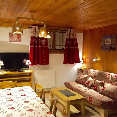 3 Pieces, 6 Personnes, Sud, Pres Telesiege, Wifi, Animaux Ok, Parking, - Fr-1-263-391 Apartment *